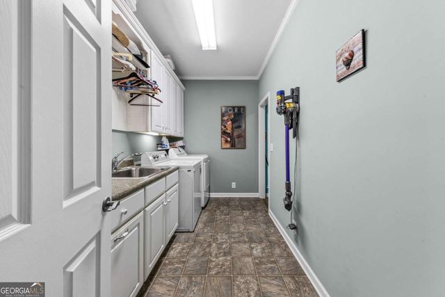 1151 Shoulder Bone Circle, Greensboro, GA 30642