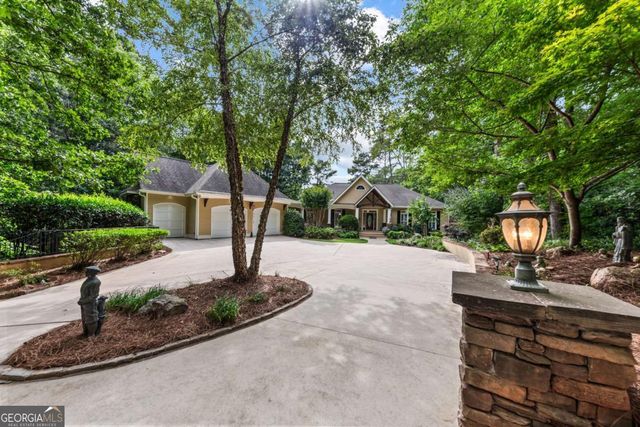 1151 Shoulder Bone Circle, Greensboro, GA 30642