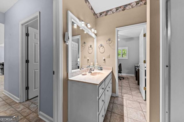 1151 Shoulder Bone Circle, Greensboro, GA 30642