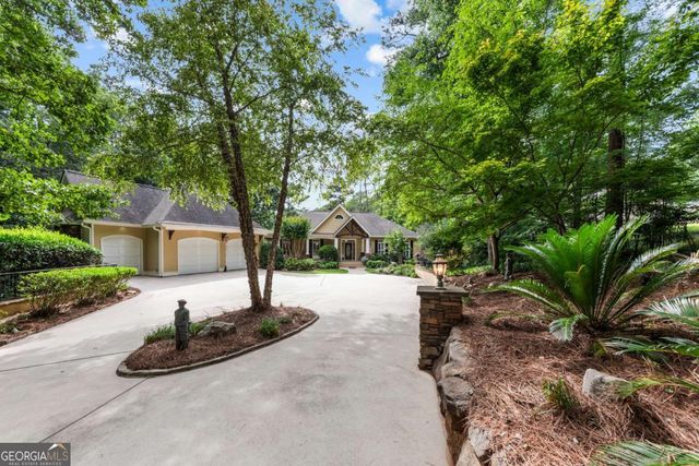 1151 Shoulder Bone Circle, Greensboro, GA 30642