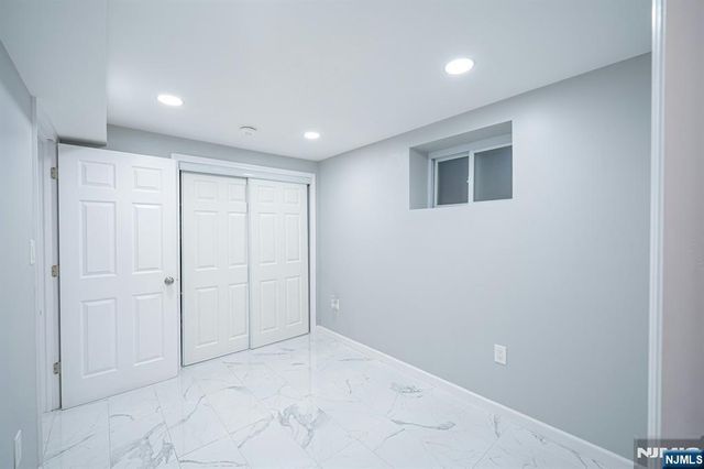 162 Glenwood Avenue, Jersey City, NJ 07306