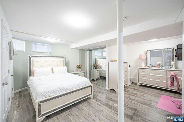 162 Glenwood Avenue, Jersey City, NJ 07306