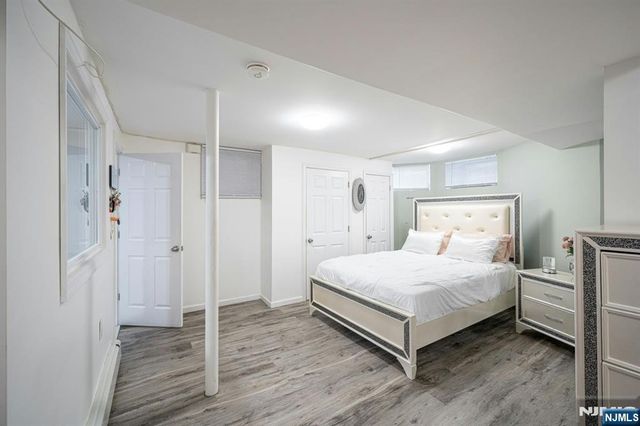 162 Glenwood Avenue, Jersey City, NJ 07306