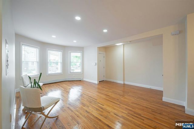 162 Glenwood Avenue, Jersey City, NJ 07306