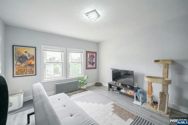 162 Glenwood Avenue, Jersey City, NJ 07306