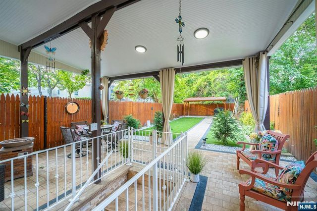 162 Glenwood Avenue, Jersey City, NJ 07306