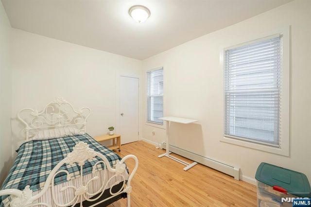 162 Glenwood Avenue, Jersey City, NJ 07306