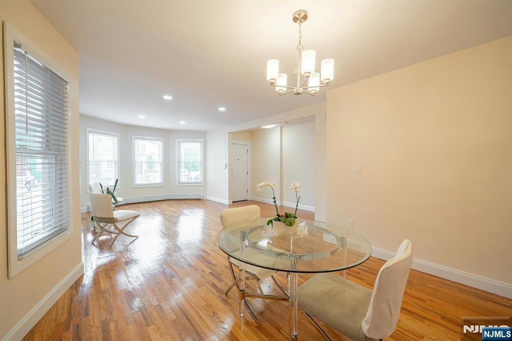 162 Glenwood Avenue, Jersey City, NJ 07306