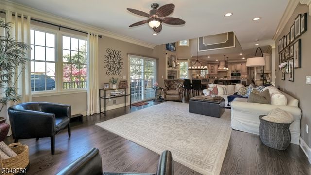 17 Farmstead Ln, Wayne Twp., NJ 07470