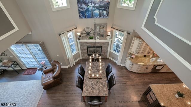 17 Farmstead Ln, Wayne Twp., NJ 07470