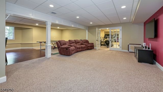 17 Farmstead Ln, Wayne Twp., NJ 07470