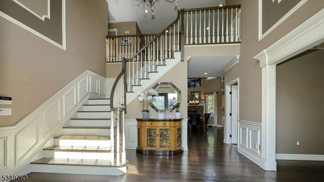 17 Farmstead Ln, Wayne Twp., NJ 07470