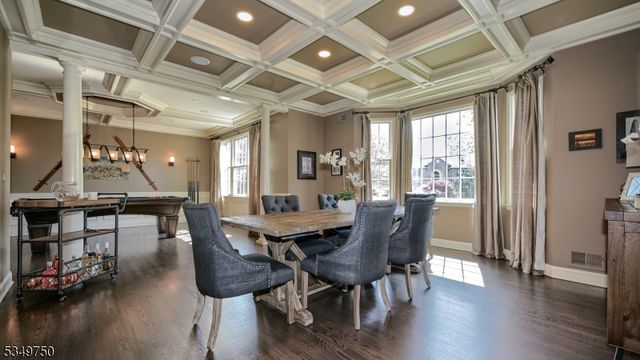 17 Farmstead Ln, Wayne Twp., NJ 07470