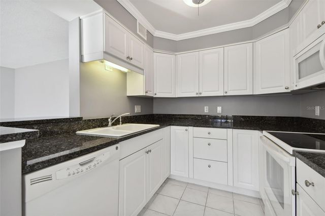 350 79TH AVENUE N 108, St Petersburg, FL 33702