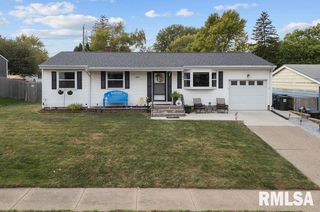 2314 N BIRCHWOOD Avenue, Davenport, IA 52804