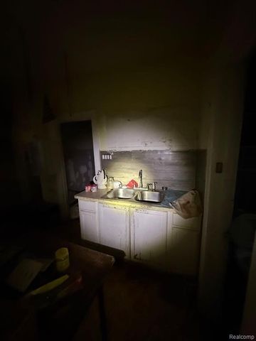 6125 Proctor Street, Detroit, MI 48210