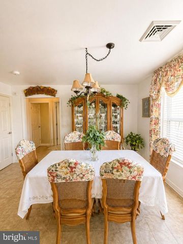 852 WALNUT CREST DR, Lebanon, PA 17046