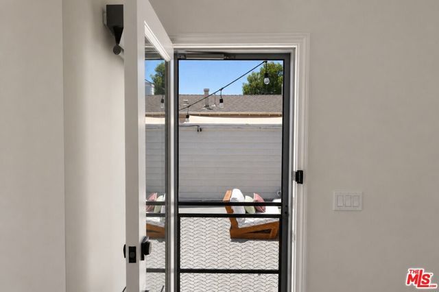 1918 Cabrillo Avenue C, Torrance, CA 90501
