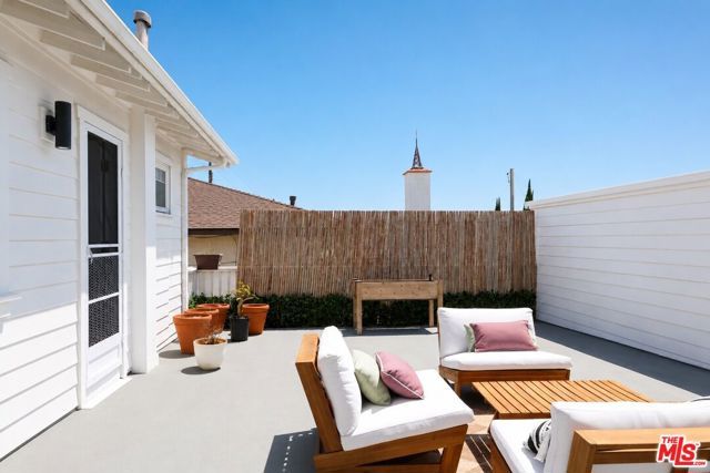 1918 Cabrillo Avenue C, Torrance, CA 90501