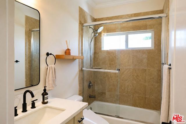 1918 Cabrillo Avenue C, Torrance, CA 90501