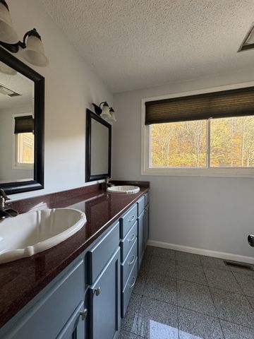 1033 Millers Creek Rd, Goodlettsville, TN 37072