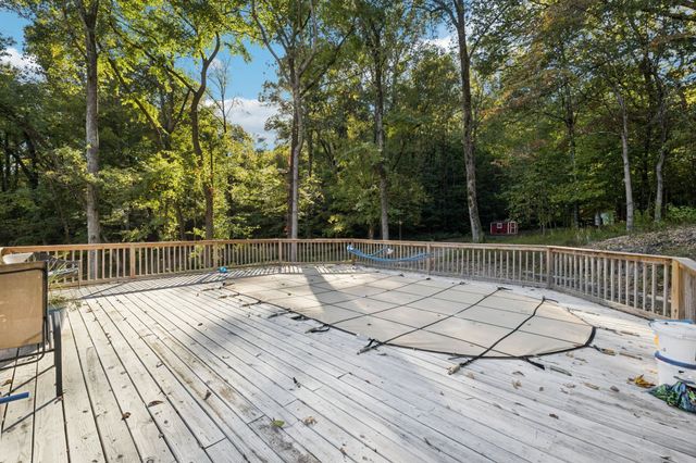 1033 Millers Creek Rd, Goodlettsville, TN 37072
