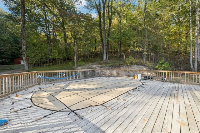 1033 Millers Creek Rd, Goodlettsville, TN 37072