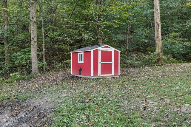 1033 Millers Creek Rd, Goodlettsville, TN 37072
