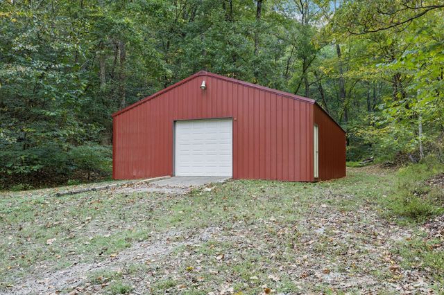 1033 Millers Creek Rd, Goodlettsville, TN 37072