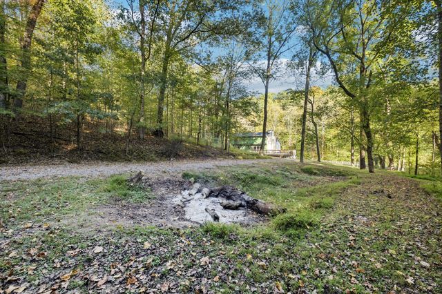 1033 Millers Creek Rd, Goodlettsville, TN 37072