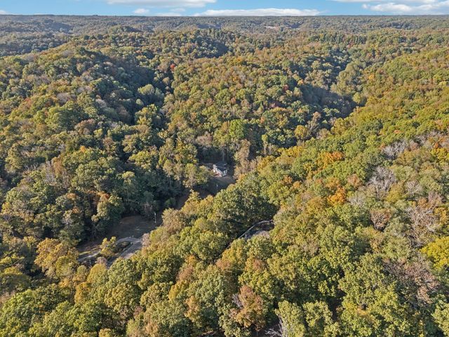 1033 Millers Creek Rd, Goodlettsville, TN 37072