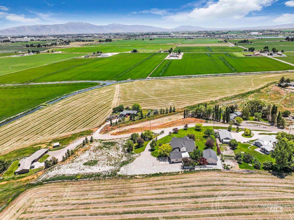 930 W Wanda Lane, Heyburn, ID 83336