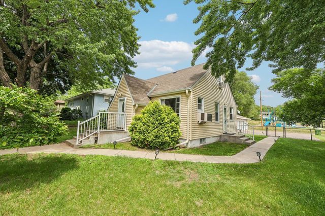 5323 4th Street NE, Fridley, MN 55421