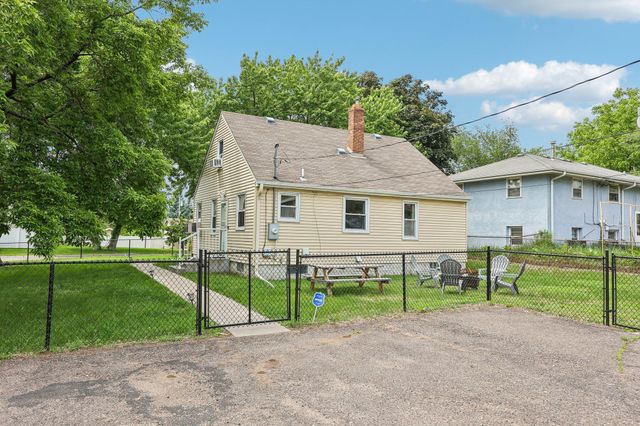 5323 4th Street NE, Fridley, MN 55421