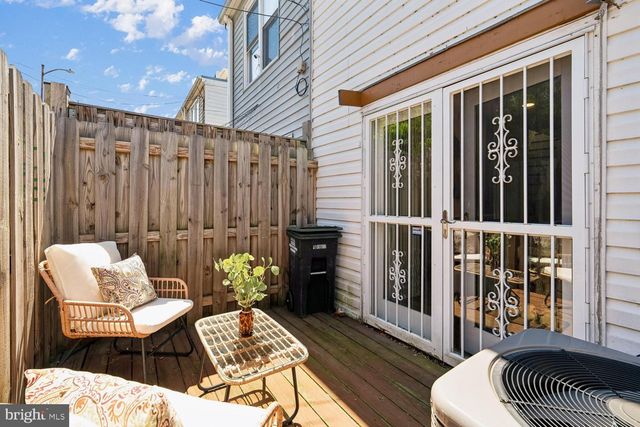 1652 KRAMER ST NE, Washington, DC 20002