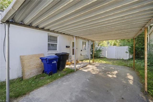 1525 Des Moines AVE, Portsmouth, VA 23704