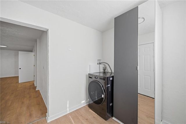 1525 Des Moines AVE, Portsmouth, VA 23704