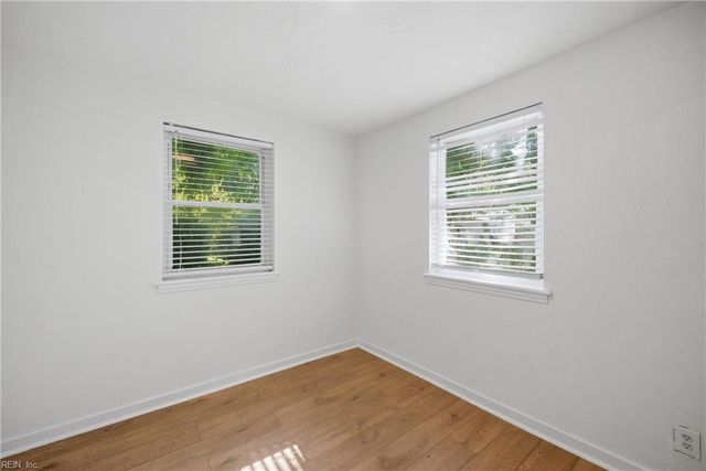 1525 Des Moines AVE, Portsmouth, VA 23704