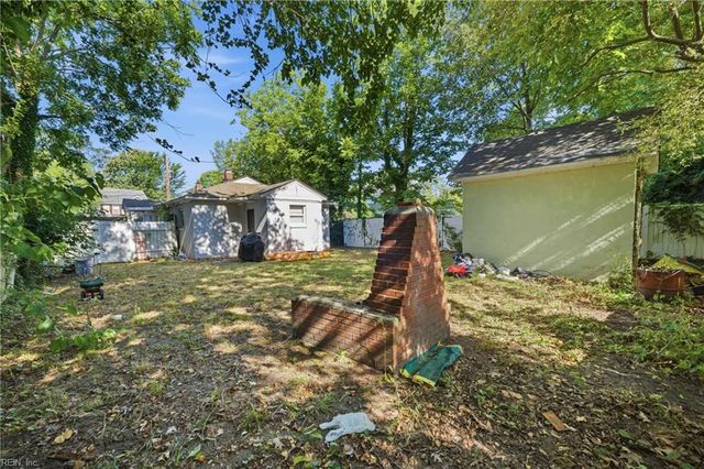 1525 Des Moines AVE, Portsmouth, VA 23704