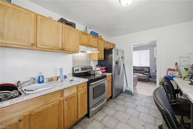 1525 Des Moines AVE, Portsmouth, VA 23704