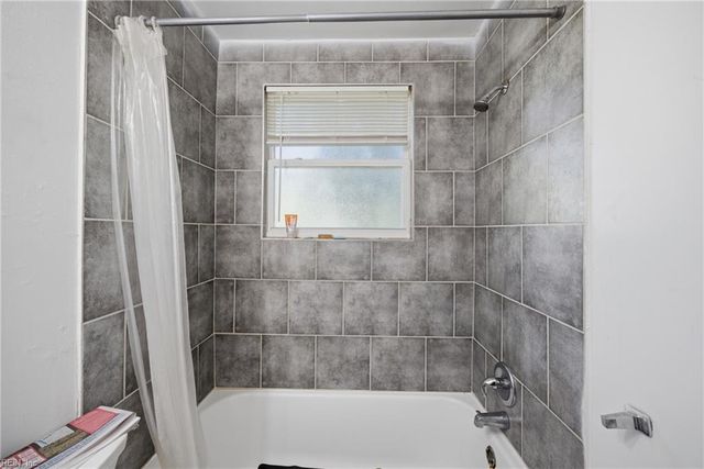 1525 Des Moines AVE, Portsmouth, VA 23704