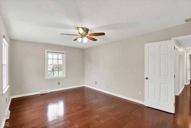 4515 Wellington Circle, Carmel, IN 46033