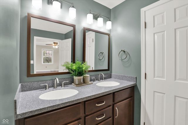 4515 Wellington Circle, Carmel, IN 46033