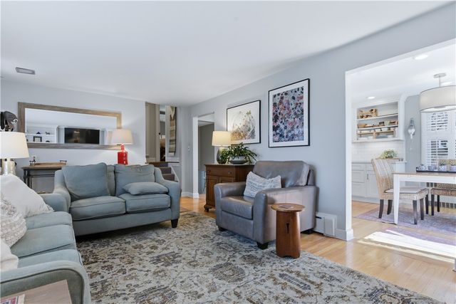 14 Clara Road, Tiverton, RI 02878