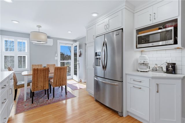 14 Clara Road, Tiverton, RI 02878