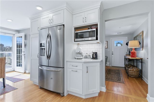 14 Clara Road, Tiverton, RI 02878