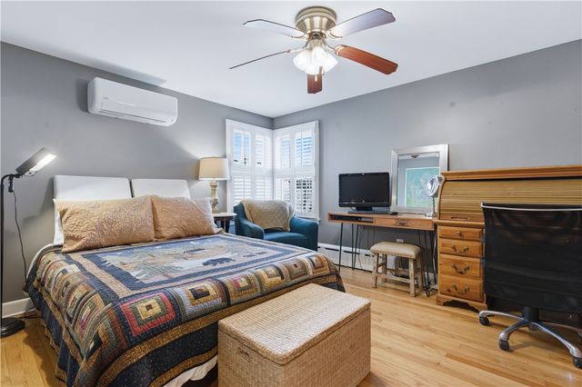 14 Clara Road, Tiverton, RI 02878