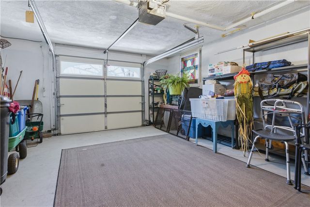 14 Clara Road, Tiverton, RI 02878