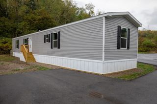 1414 Hidden Valley Dr, Robinson Twp, PA 15019