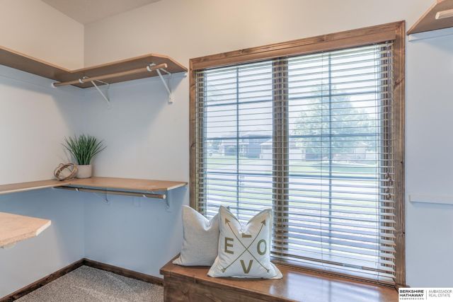 19856 Bellbrook Boulevard, Gretna, NE 68028